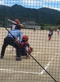 女子ソフトボール試合のようす