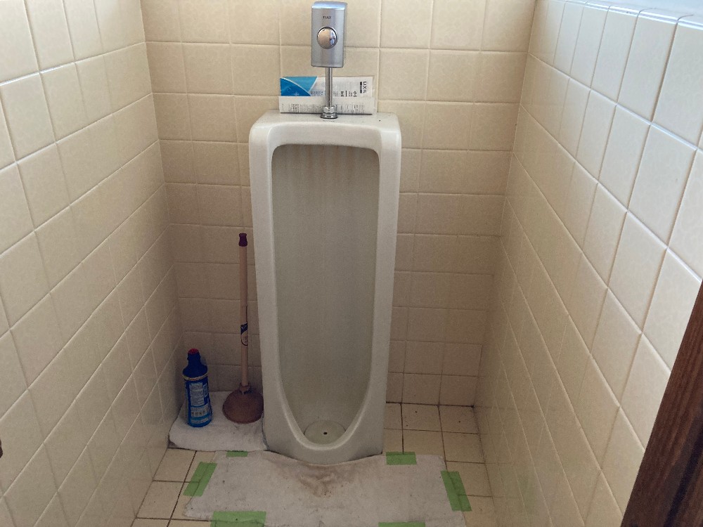 1階トイレ男