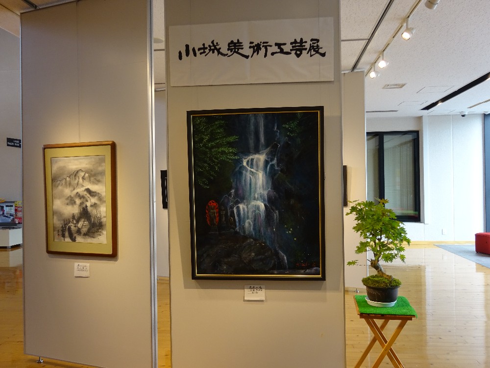 美術工芸展1階