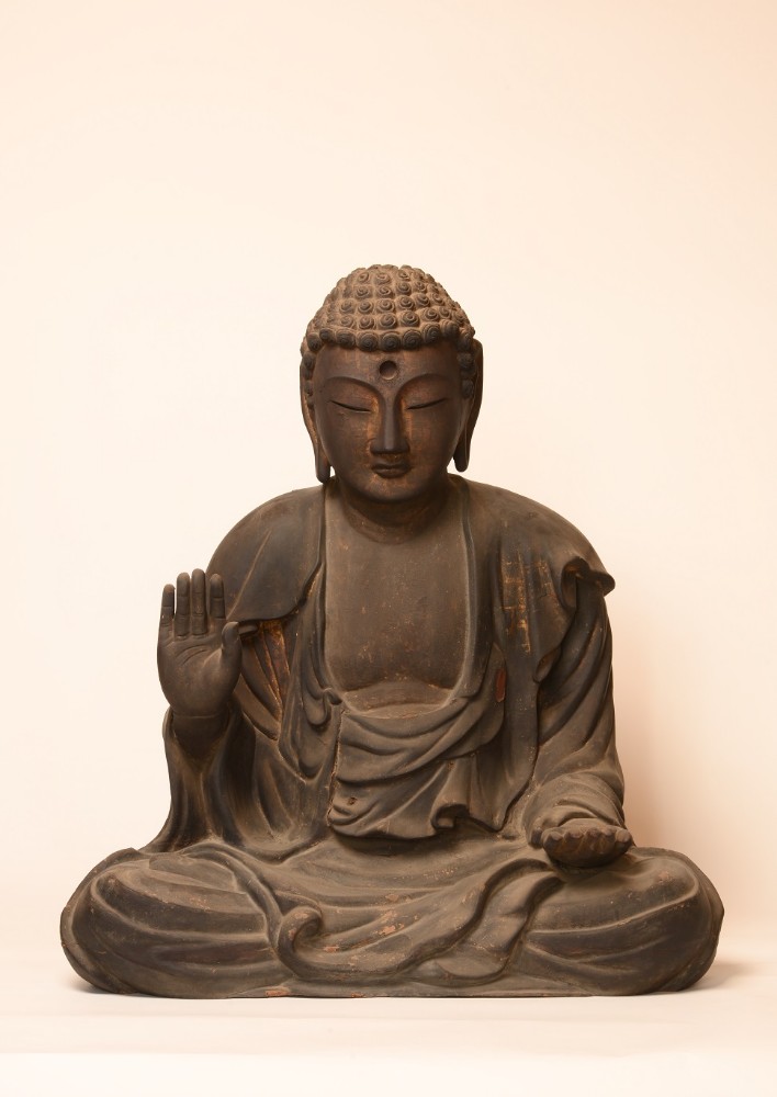 円明寺の木造弥勒仏坐像の写真です