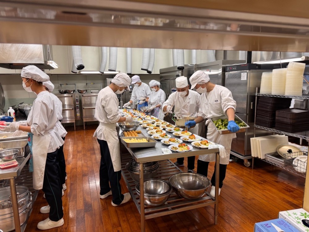 牛津高等学校ランチ