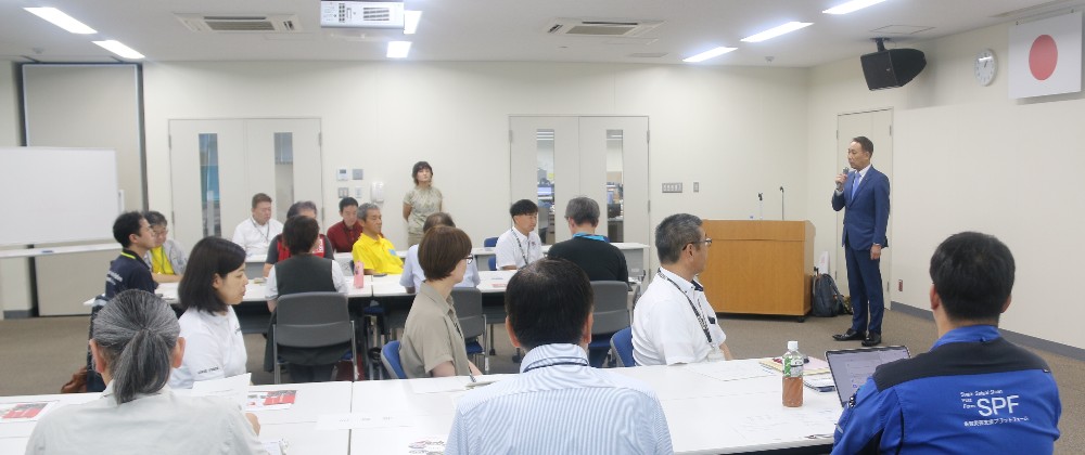 災害ボランティアセンターと関係機関との連携会議の様子