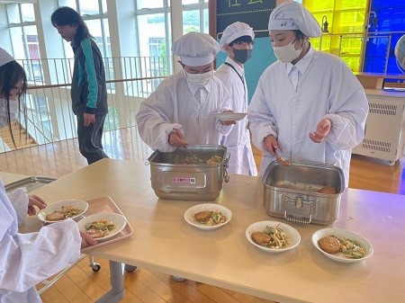 給食事業
