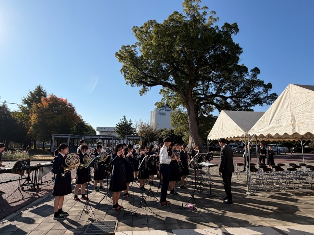 小城高校壁画披露会