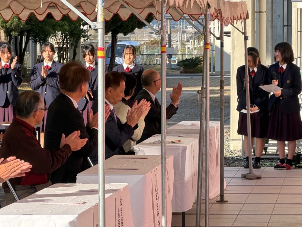 小城高校壁画披露会