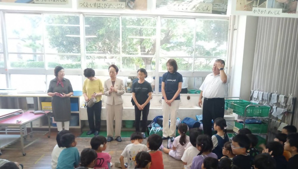 桜岡小学校贈呈式
