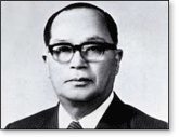 村岡英二